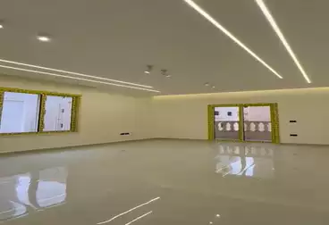 Apartments For sale - 3 rooms - floor 1