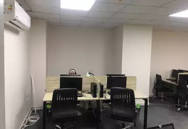Administrative For rent - 6 rooms - floor 3