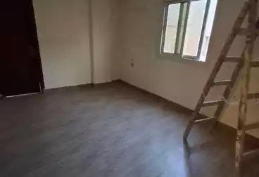 Apartments For rent - 3 rooms - floor 5