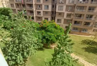 Apartments For sale - 3 rooms - floor 1