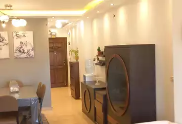 Apartments For sale - 2 rooms - floor 8