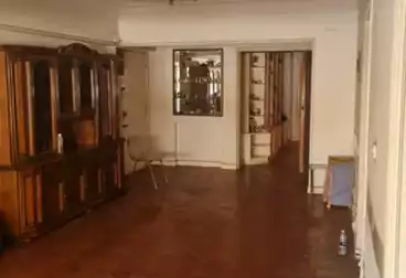 Apartments For sale - 2 rooms - floor 4