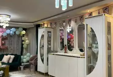 Apartments For rent - 2 rooms - floor 7