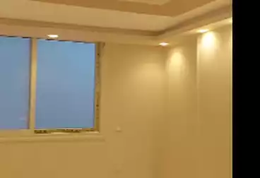 Apartments For rent - 3 rooms - floor 9