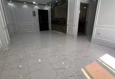 Apartments For sale - 3 rooms - floor 1