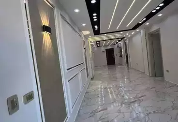 Apartments For sale - 3 rooms - floor 10