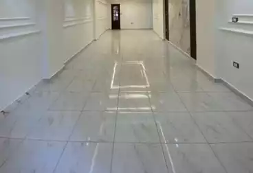 Apartments For sale - 3 rooms - floor 1