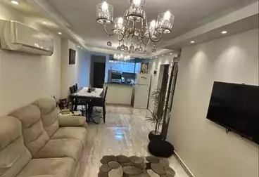 Apartments For sale - 2 rooms - floor 5