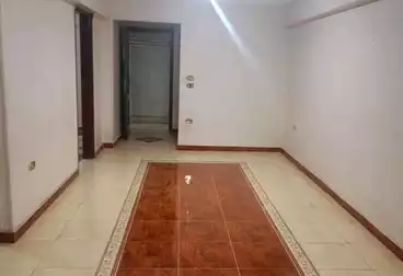 شقق للبيع - 3 غرف - بالدور 1