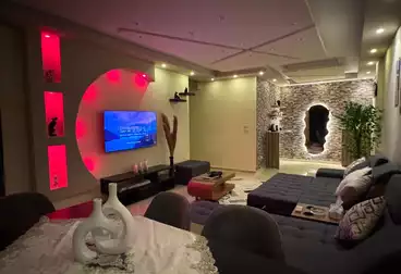 شقق للبيع - 3 غرف - بالدور 0