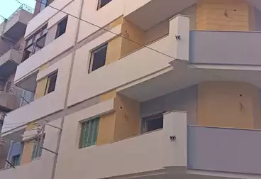 House / Home For sale - 4 rooms