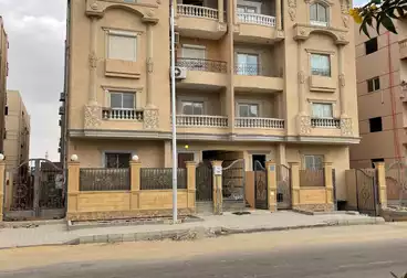 Apartments For sale - 3 rooms - floor 4