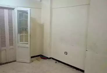 Apartments For sale - 2 rooms - floor 5
