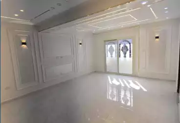 Apartments For sale - 3 rooms - floor 4