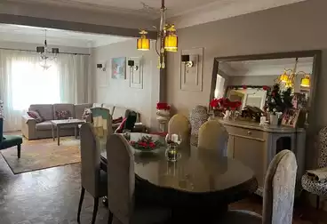 Furnished Apartment For sale - 3 rooms - floor 5