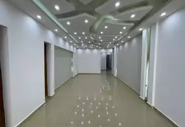 شقق للبيع - 3 غرف - بالدور 1