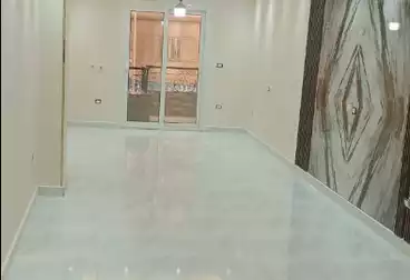 Apartments For sale - 3 rooms - floor 1
