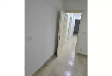 شقق للبيع - 3 غرف - بالدور 0