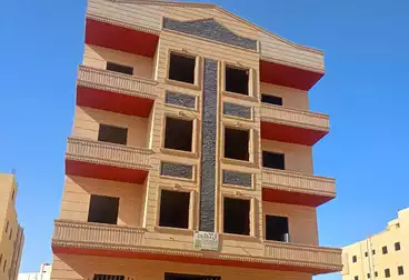 Apartments For sale - 3 rooms - floor 1