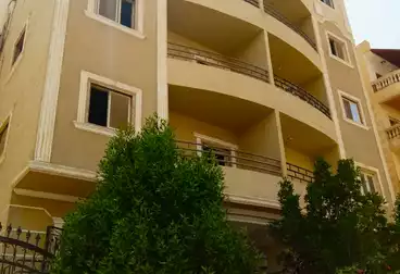 شقق للبيع - 5 غرف - بالدور 0