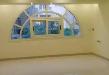 Apartments For sale - 3 rooms - floor 1