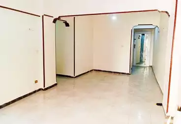 Apartments For sale - 2 rooms - floor 1
