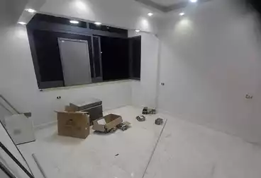 Apartments For sale - 2 rooms - floor 4