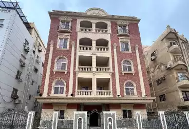 Apartments For sale - 3 rooms - floor 1