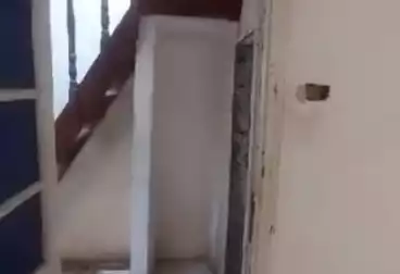 عقارات للبيع - 2 غرف - بالدور 3