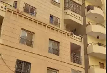 Apartments For sale - 3 rooms - floor 8