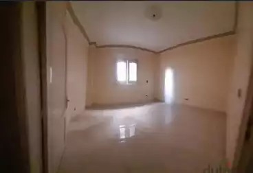 شقق للإيجار - 3 غرف - بالدور 0