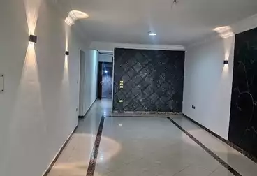 Apartments For rent - 3 rooms - floor 3