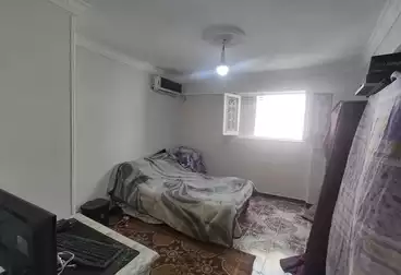 Apartments For sale - 2 rooms - floor 7