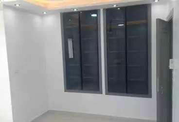 Apartments For sale - 3 rooms - floor 1