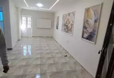 Apartments For sale - 2 rooms - floor 9