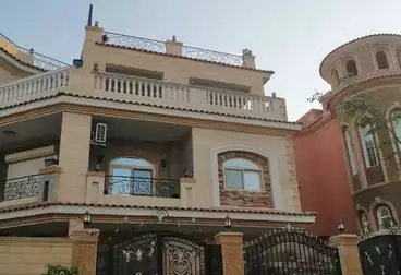 Twin House For sale - 9 rooms