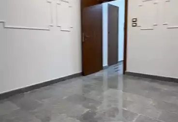 Apartments For sale - 3 rooms - floor 1