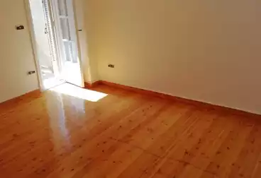 Apartments For sale - 2 rooms - floor 8