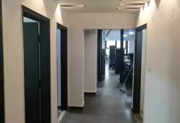 Administrative For rent - 9 rooms - floor 0
