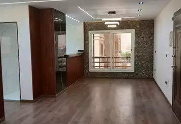 شقق للبيع - 3 غرف - بالدور 1