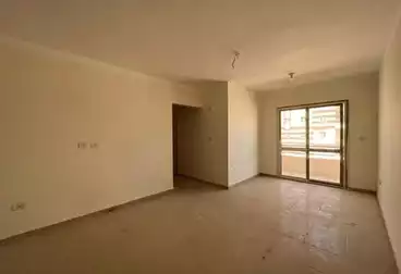 Apartments For sale - 3 rooms - floor 1