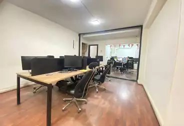Administrative For rent - 6 rooms - floor 1