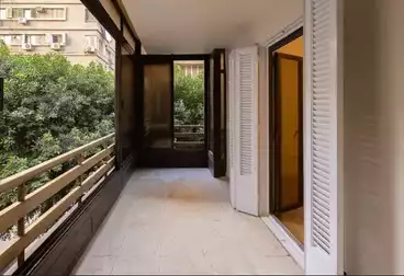 Apartments For sale - 3 rooms - floor 1