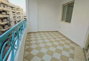 Apartments For sale - 3 rooms - floor 4