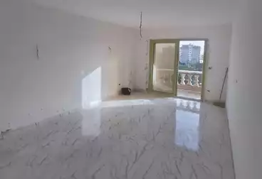 undefined undefined - 2 rooms - floor 8