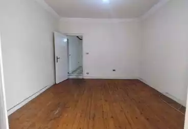Apartments For sale - 3 rooms - floor 1