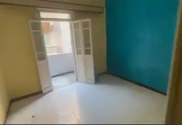 Apartments For sale - 5 rooms - floor 1