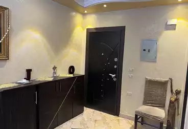 Furnished Apartment For sale - 3 rooms - floor 4