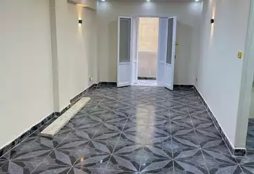 شقق للبيع - 2 غرف - بالدور 3