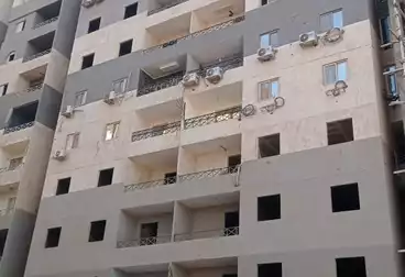 Apartments For sale - 3 rooms - floor 8